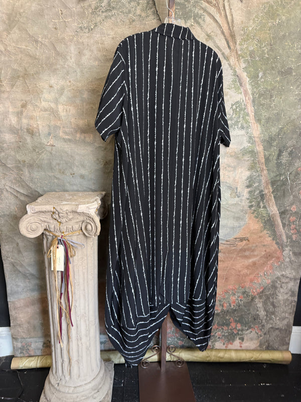 4948 Statement Buttonup Dress