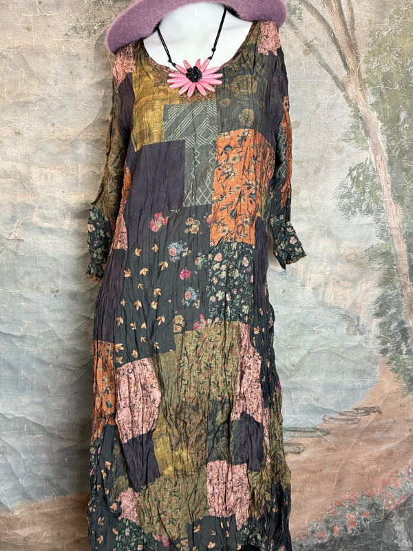 25517 Crushed Sharkbite Dress