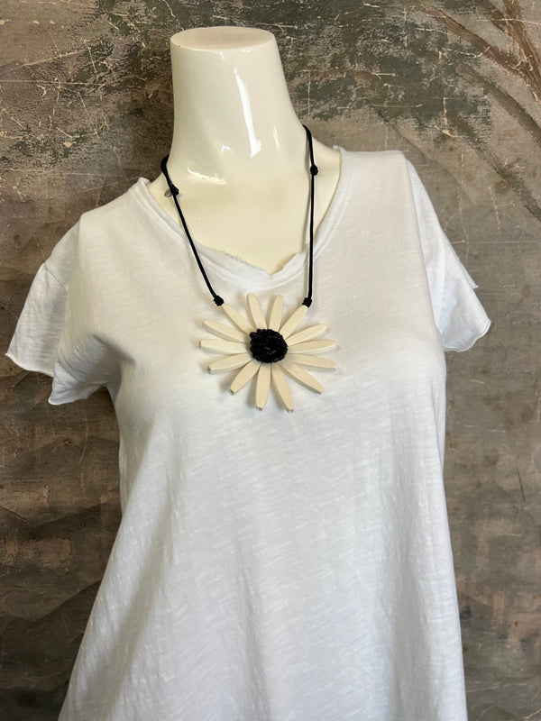 3161 V-Neck Raw Edge Tee-White