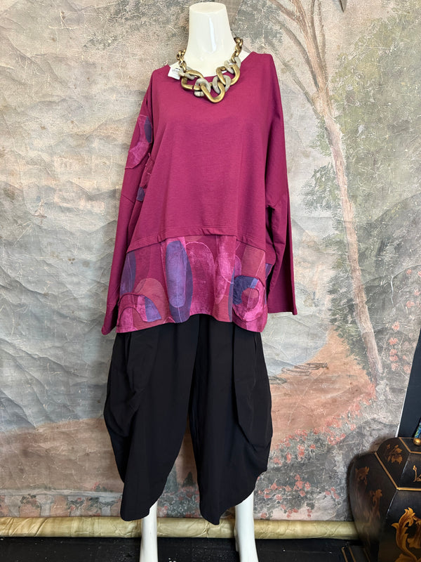 91865 Artsy Patch Pullover-Bordeaux