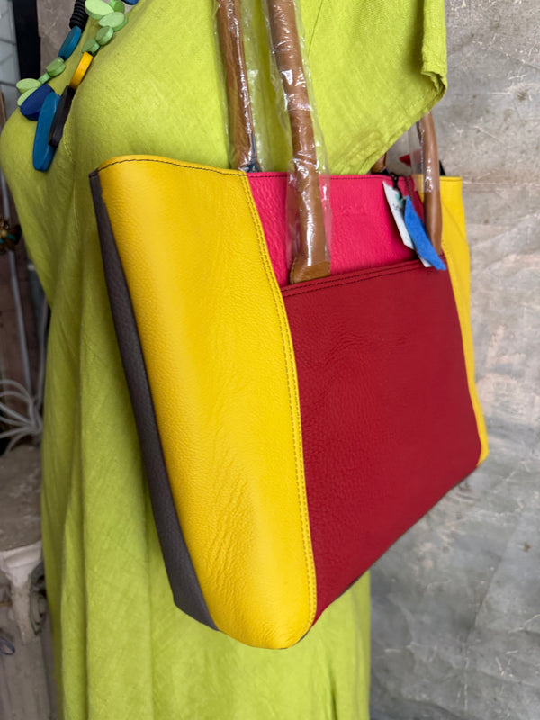 84730 Sitges Shoulder Bag-A