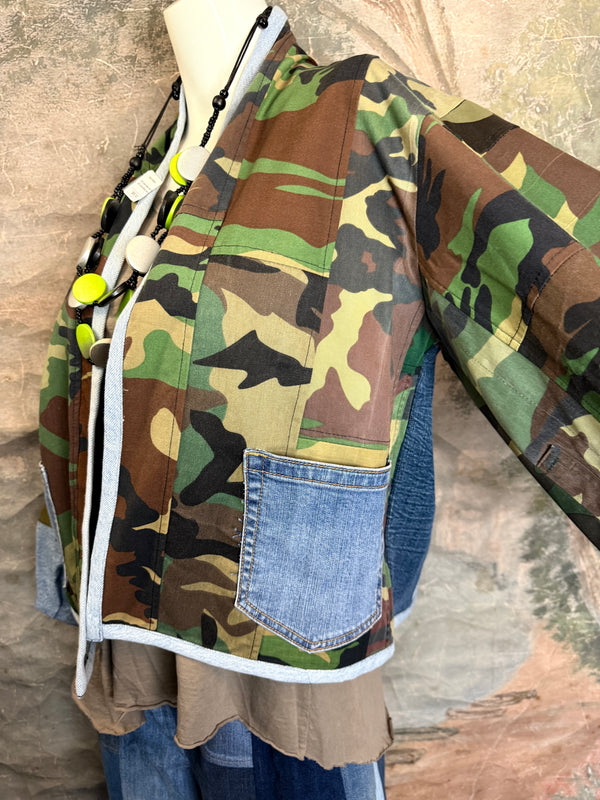 5646 Nevada Camo Mix Cardigan