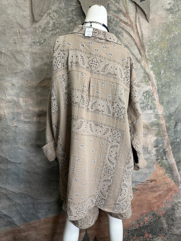 5691 Bandana Boyfriend Shirt