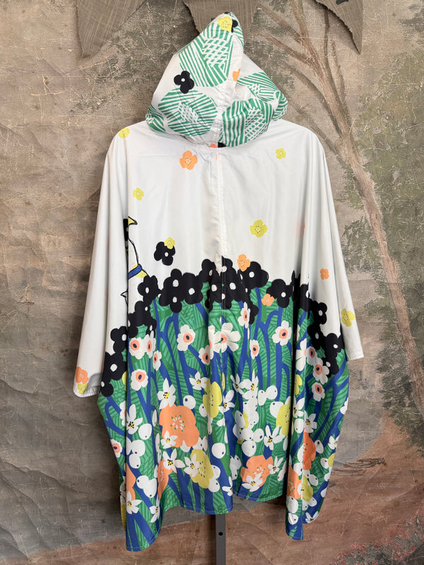 Inoah's Artful 2 Look Raincape-Duke & Daisy