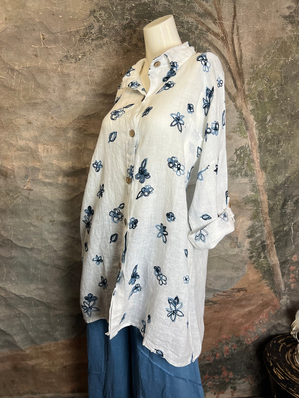 91849 ART Spring Motif BF Shirt-White