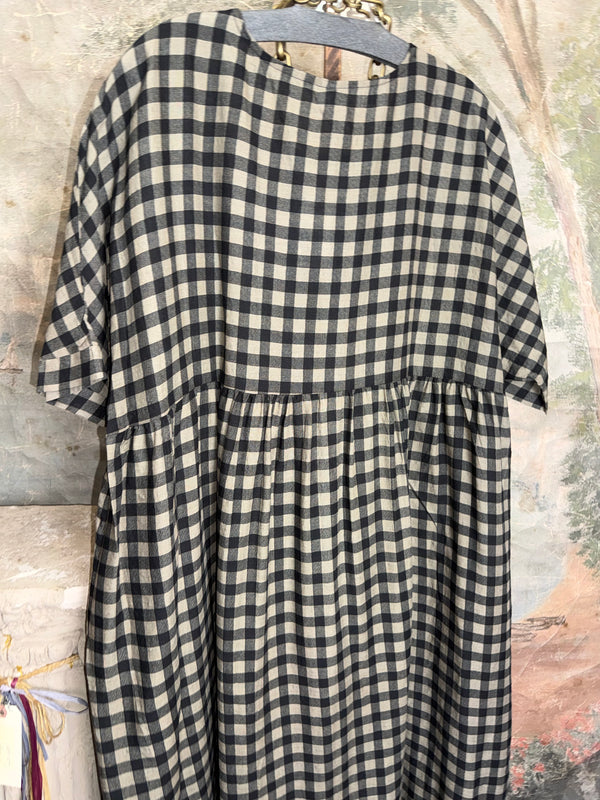 9429 Relaxed Silhouette Dress