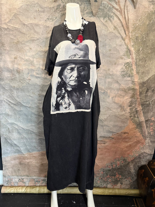 T839 Short Sleeve T-Shirt Dress-Black/Indian