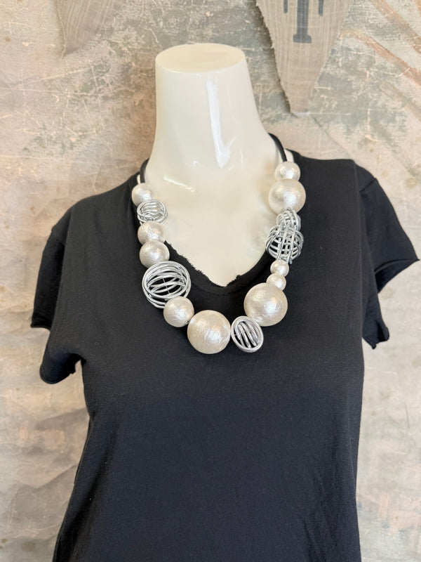 261 Drama Wilma Necklace