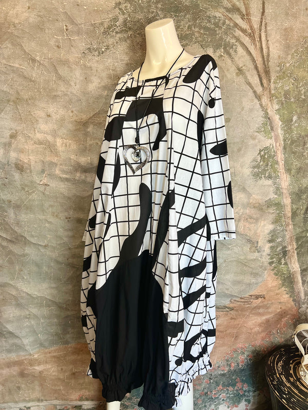 66333 VC B&W Print Dress