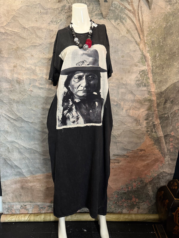 T839 Short Sleeve T-Shirt Dress-Black/Indian