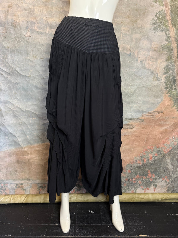 88514 Crinkle Pleat Pants