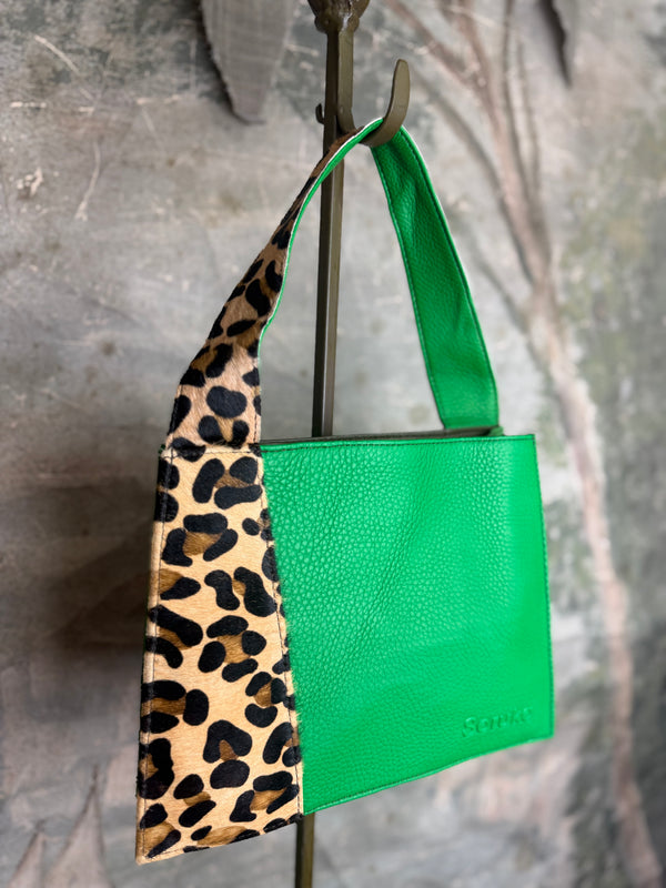 81200 Melissa Handbag-B