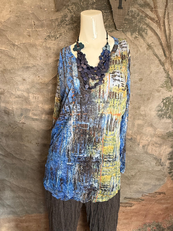 25621 Crinkle Basic Top-Blue