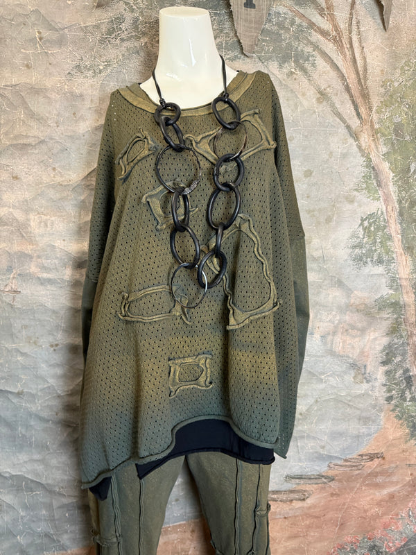 CE714 Cheer Sweater Top-Polished