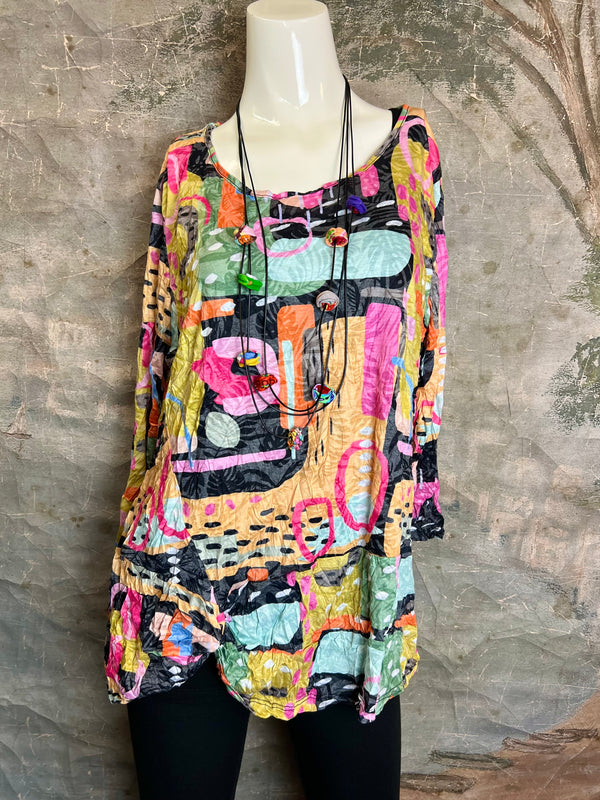 25016 Crinkle Knot Top
