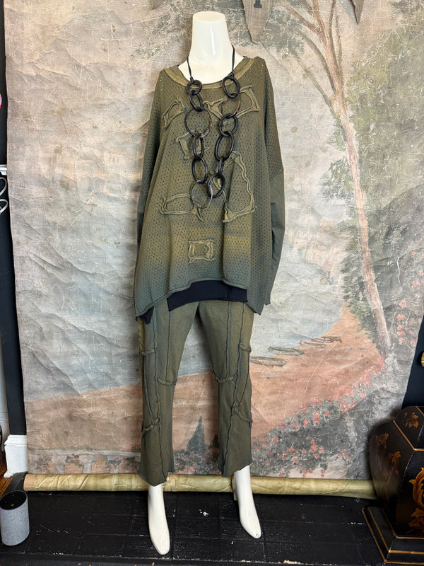 CE714 Cheer Sweater Top-Polished