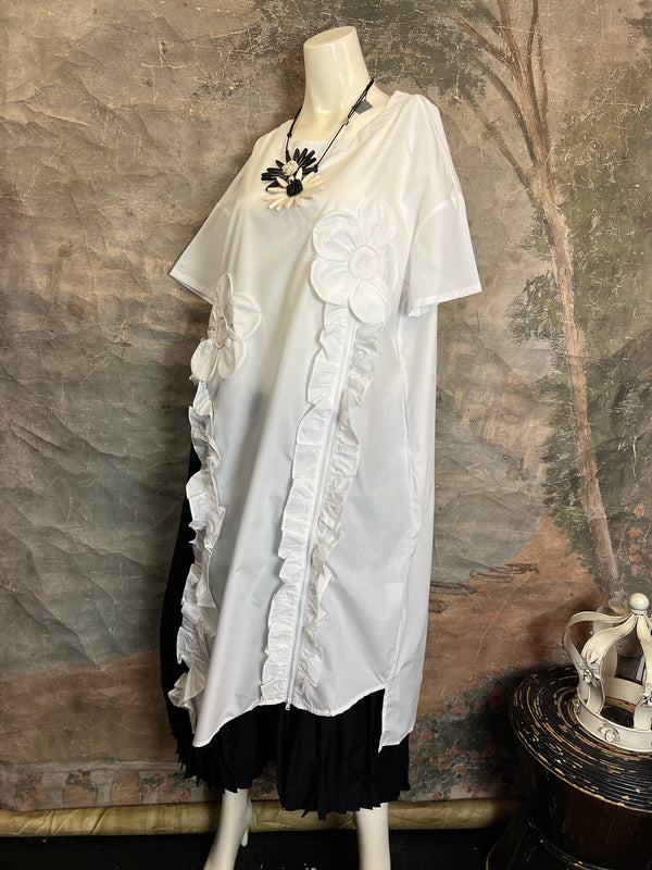 90915 Floral Applica Tunic W/Slits-White