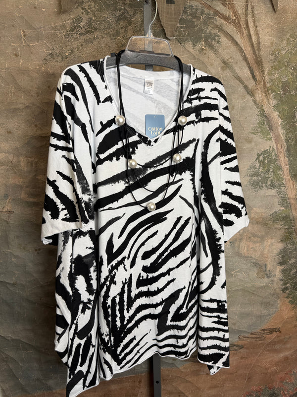 715CL-Zebra Oversized Tunic Tee-WHITE