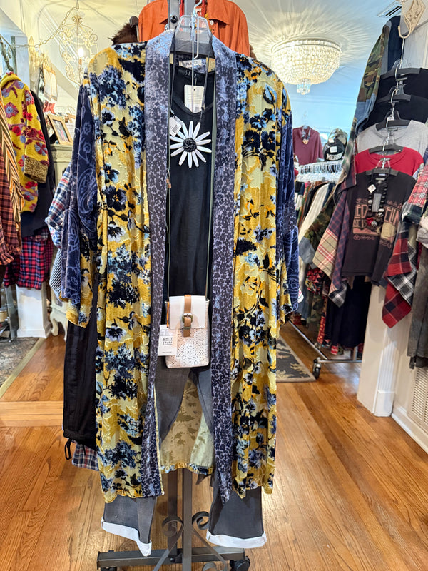 3582 Velvet Burnout Kimono