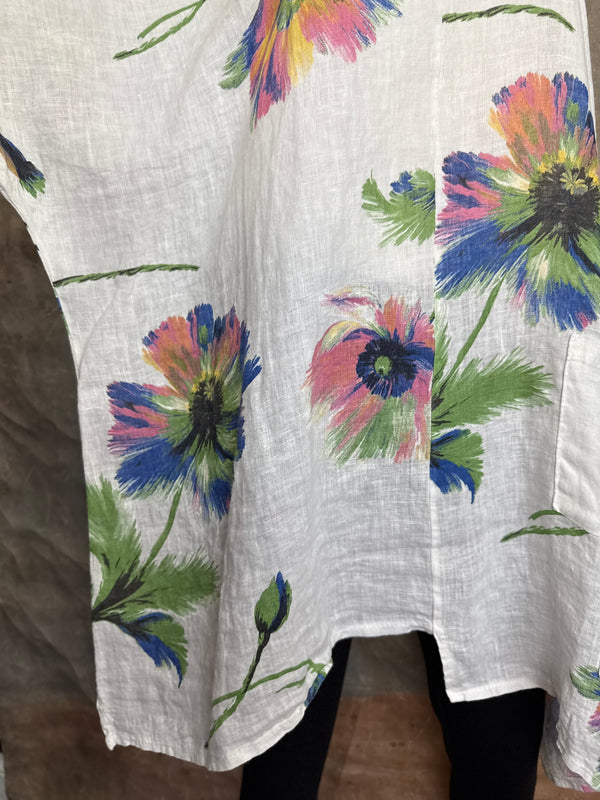91225 Flower Garden Linen Top-White