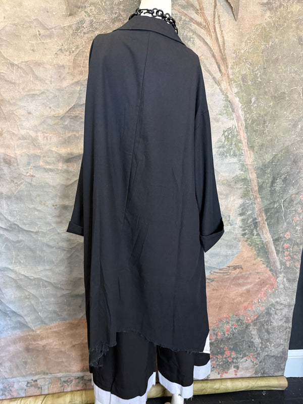 32302 Med to Long Blazer Jkt W/Trim-Black