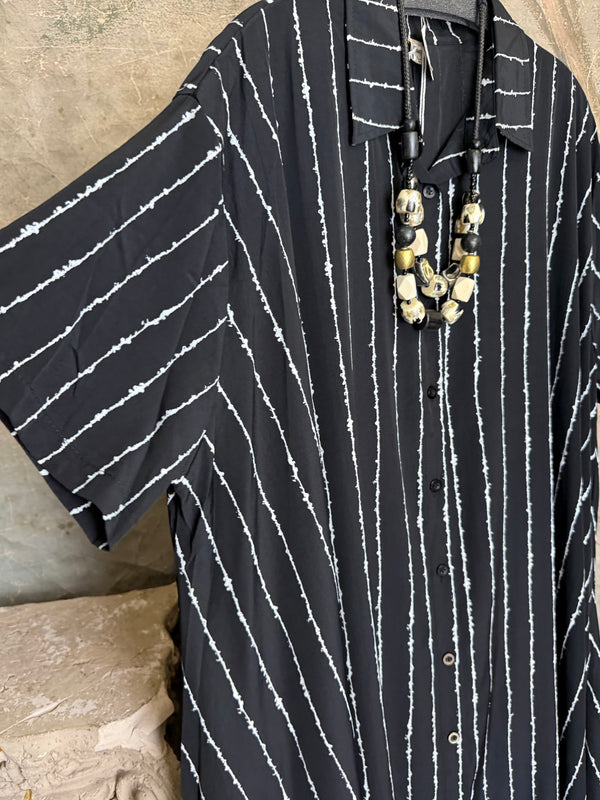 4948 Statement Buttonup Dress