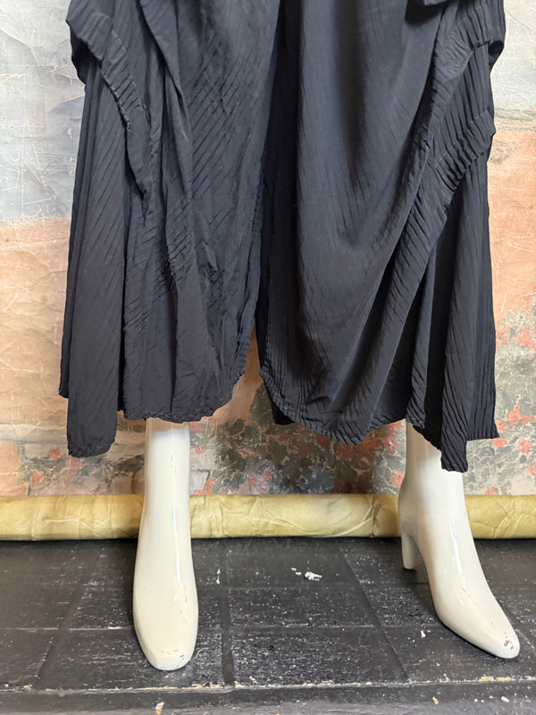 88514 Crinkle Pleat Pants