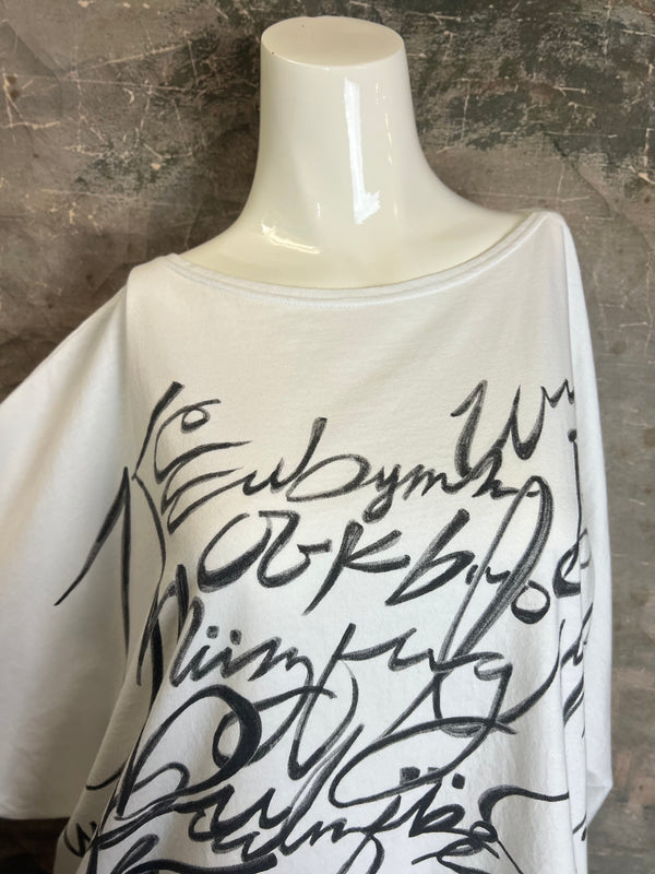TEE007S2 Luna Tee W/Graphic