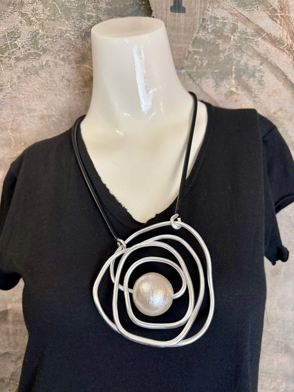 190 Drama Jupiter Necklace