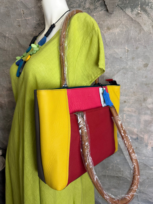 84730 Sitges Shoulder Bag-A