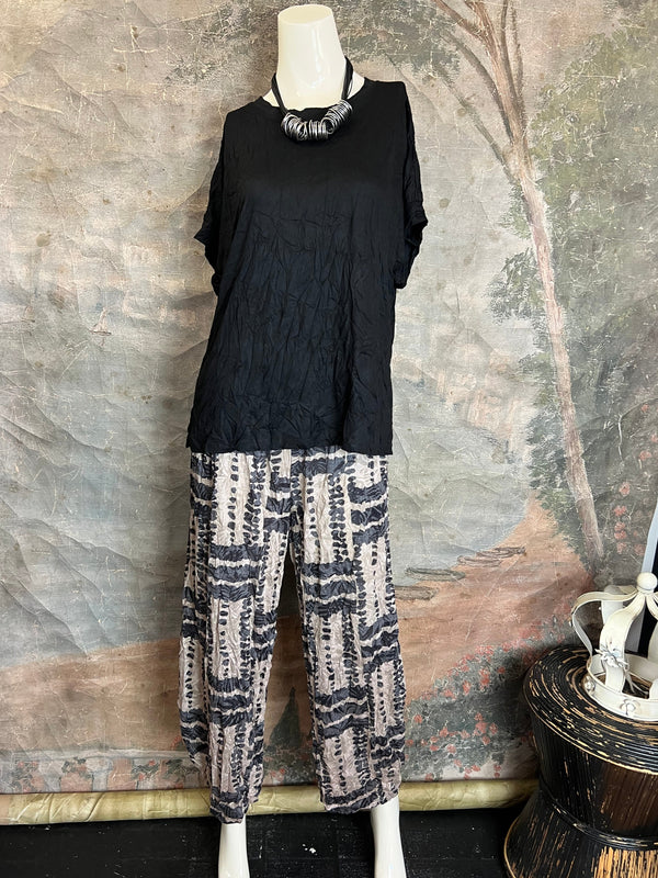 25027 Crinkle Lantern Pants