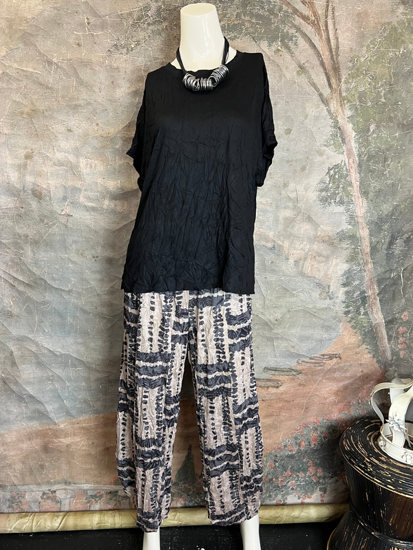 25027 Crinkle Lantern Pants