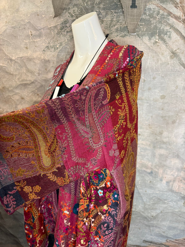 ANU 19828 Embroidered Duster JKT-Macroon