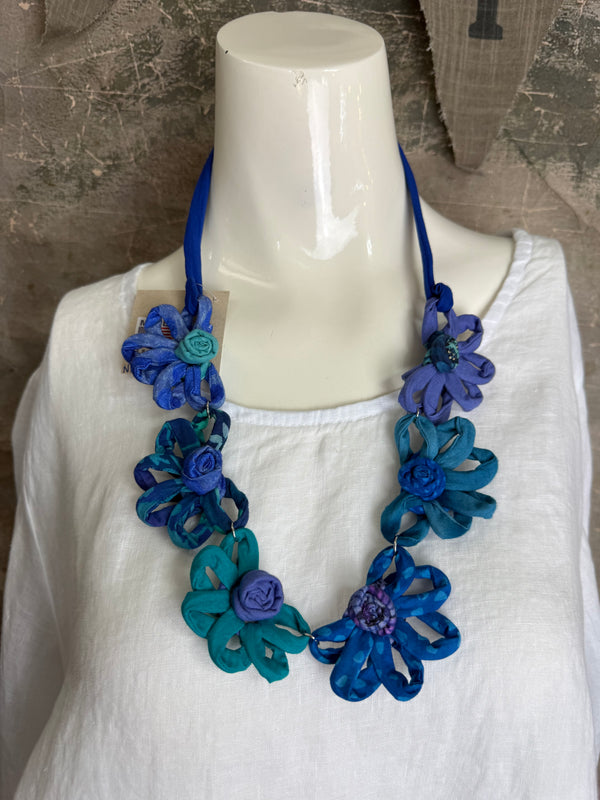 26N145 Coneflower Combo Necklace-C Blues Mix