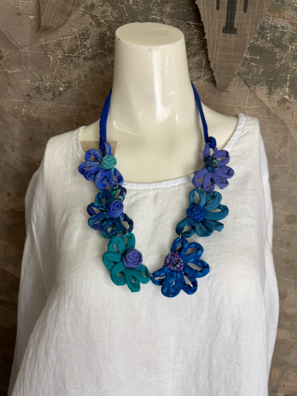 26N145 Coneflower Combo Necklace-C Blues Mix
