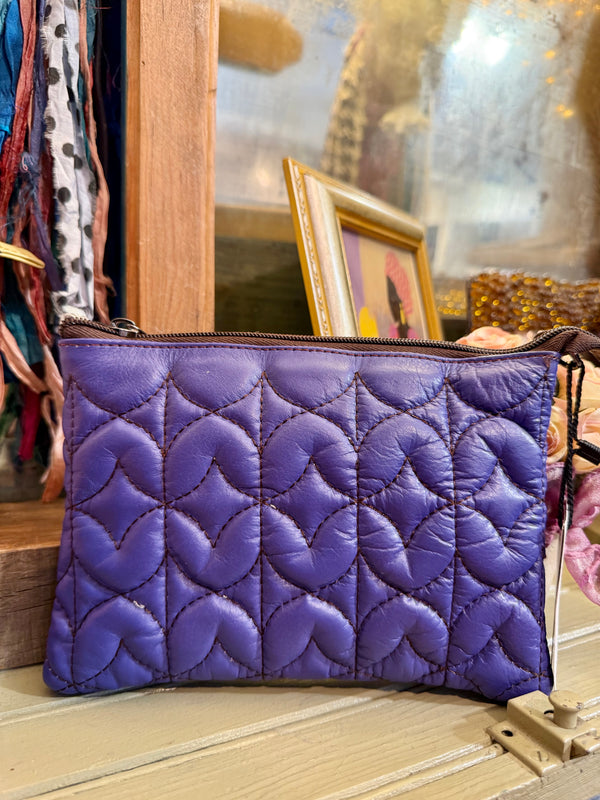 81082 Icaria Crossbody-A