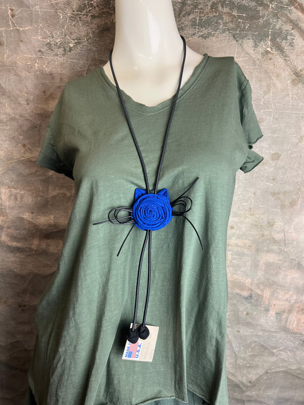 N136 Kitty Face Bolo Necklace-Blue