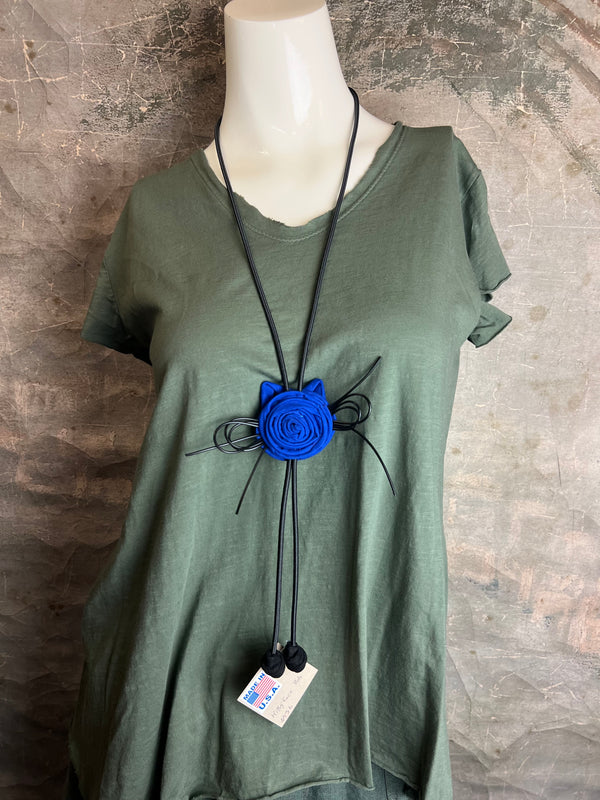 N136 Kitty Face Bolo Necklace-Blue