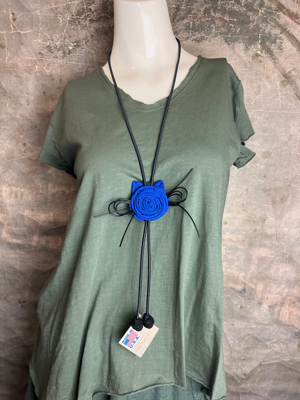 N136 Kitty Face Bolo Necklace-Blue