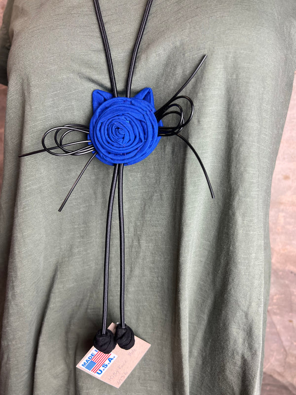 N136 Kitty Face Bolo Necklace-Blue