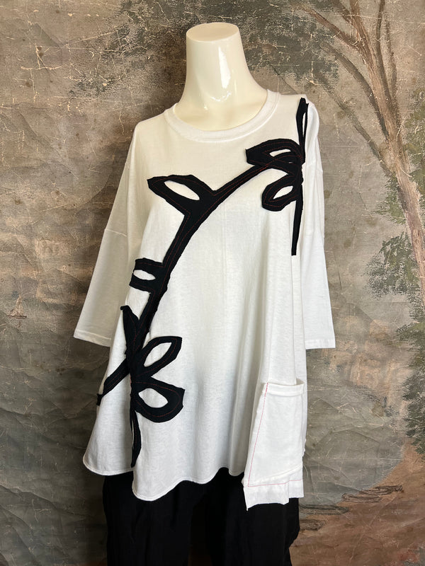 BB525 Blossom and Branch Tee-A-MIX SM/MED