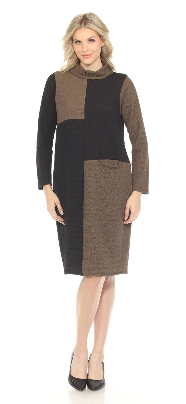 D525 Waffle Knit Turtleneck Dress-Olive/Black