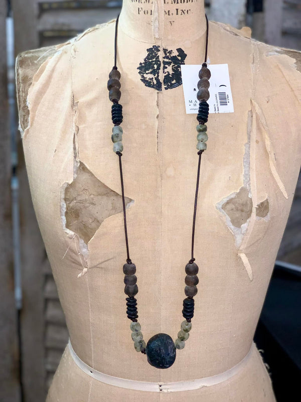 PNL577-5 Hand African Bead Necklace